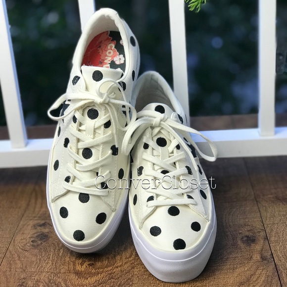 Converse Shoes - NWT Converse One Star Platform OX Egret WMNS AUTHE